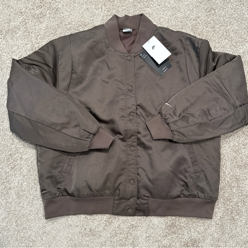 Women’s Size Medium Nike Sportswear Destroyer Woven Jacket Brown HJ0971-004